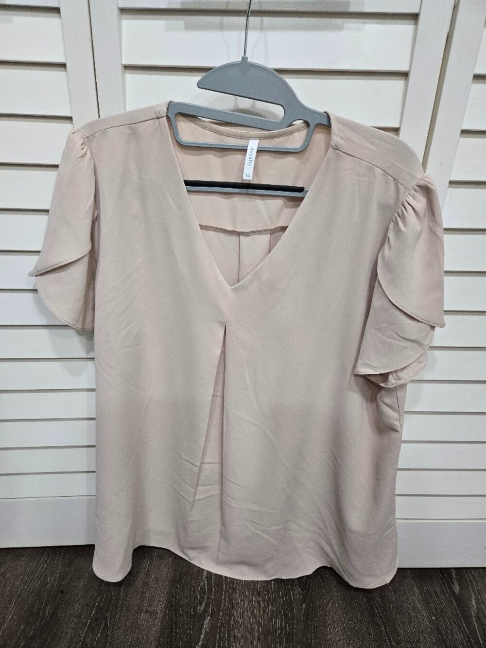 Beige blouse XL